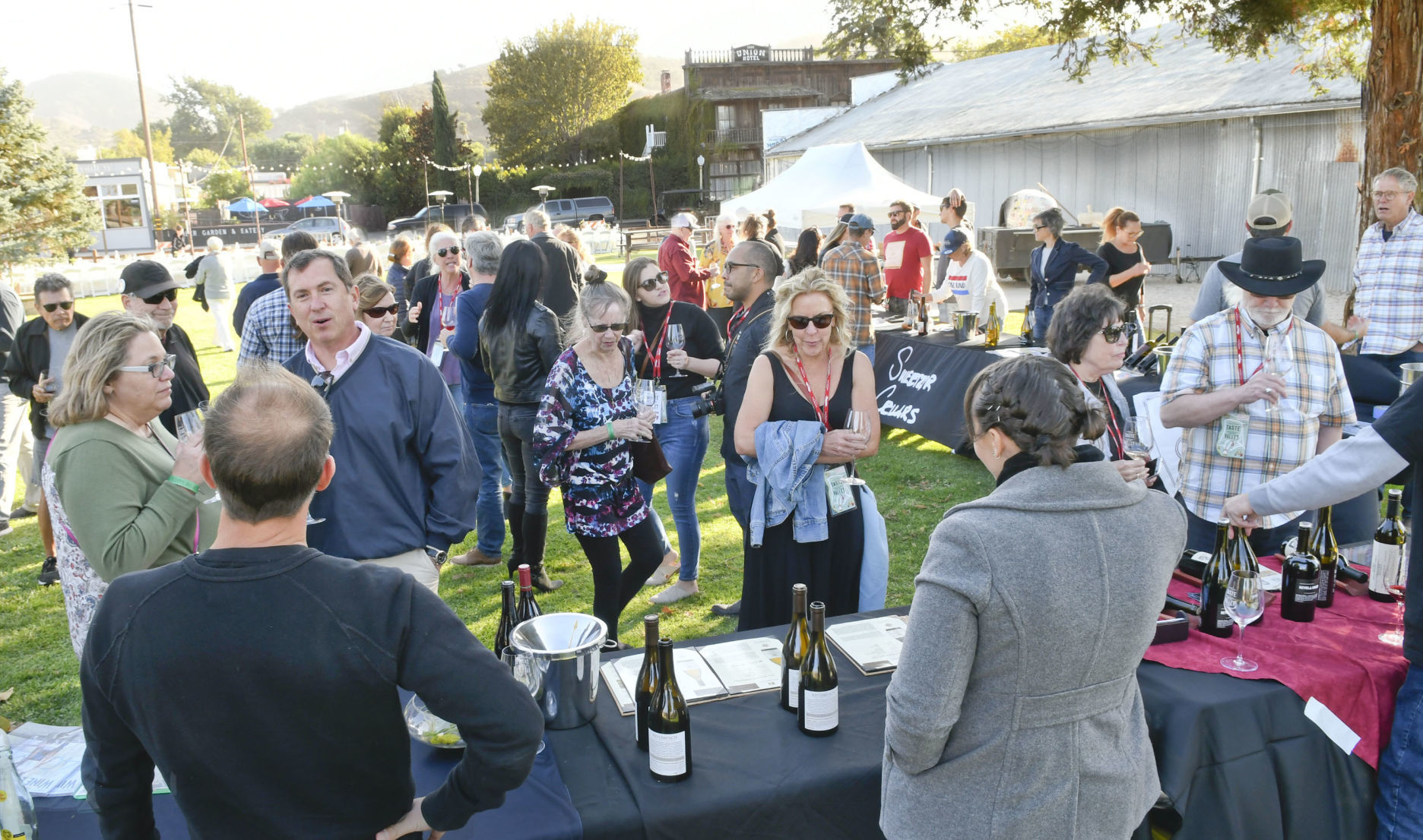 101719 Taste of the Valley day one 05.jpg